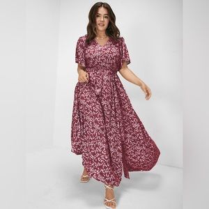 NWT Bloom Chic maxi dress with pockets. Short sleeve. 100% rayon. Size 16